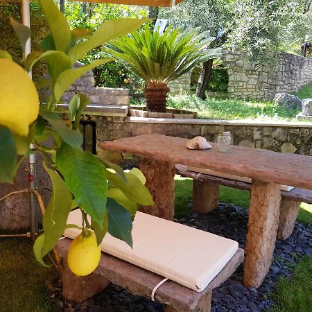Guesthouse "Villa Tamas" Limone sul Garda Exterior foto
